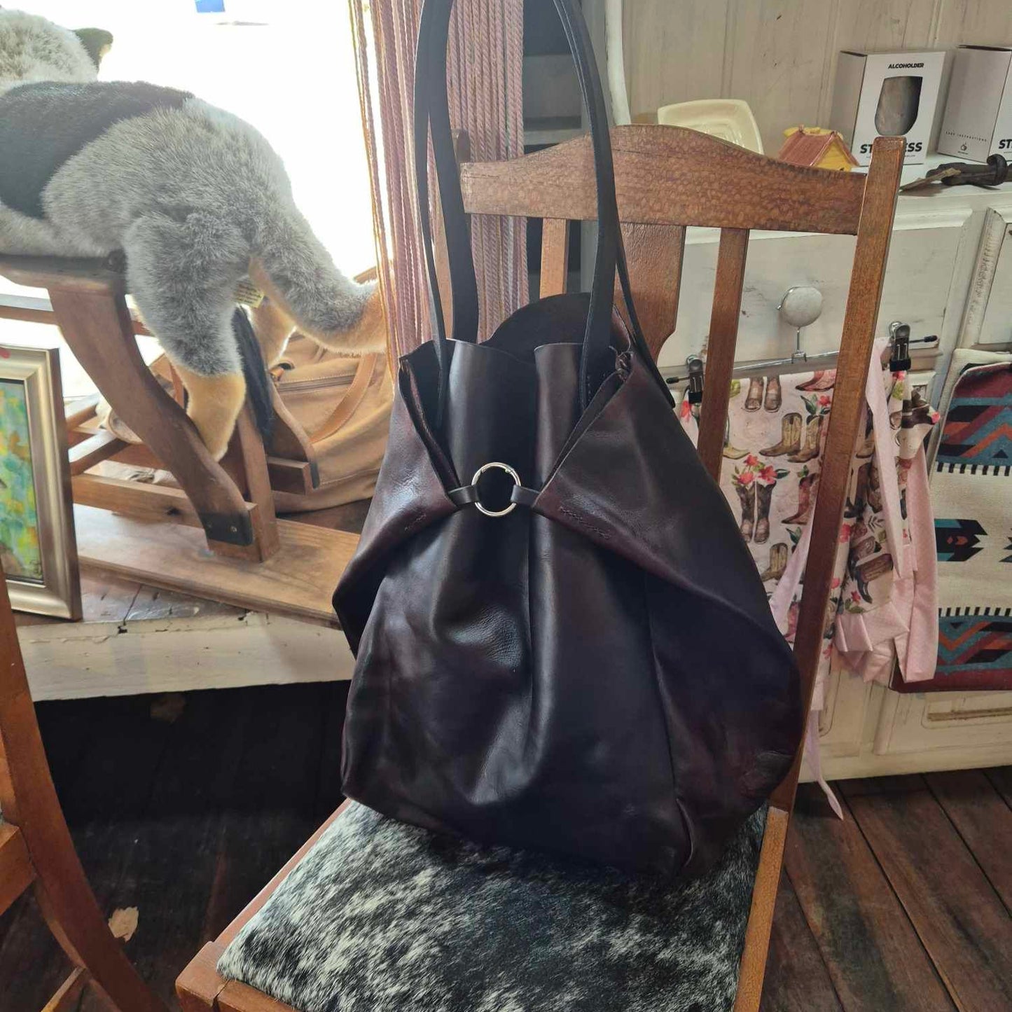 Trova "The Workhorse" Leather bag